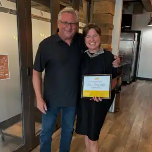 Melissa Berry-Appleton receiving her Graduate Student Internship award at Restored Image Counselling.